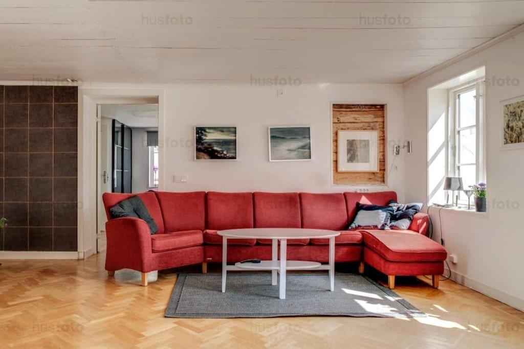 Central Laegenhet I 1700-Talshus Västervik Exterior foto